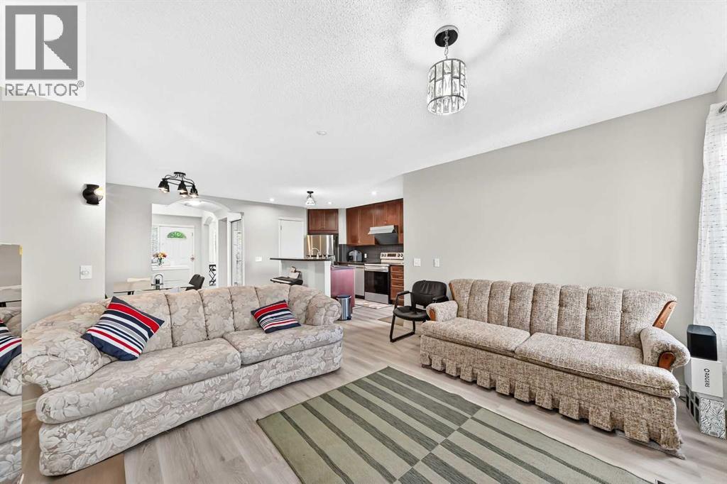 94 Tuscany Ridge Common NW, Calgary, Alberta  T3L 3E2 - Photo 6 - A2323905