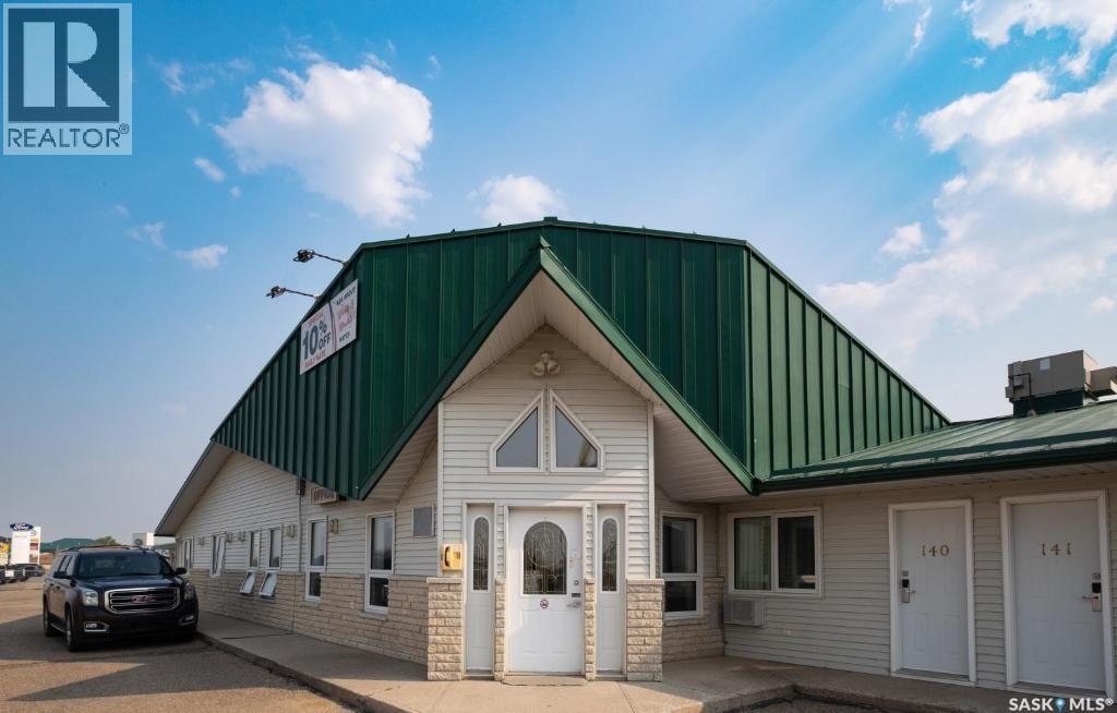 238 Sims AVENUE, Weyburn, Saskatchewan