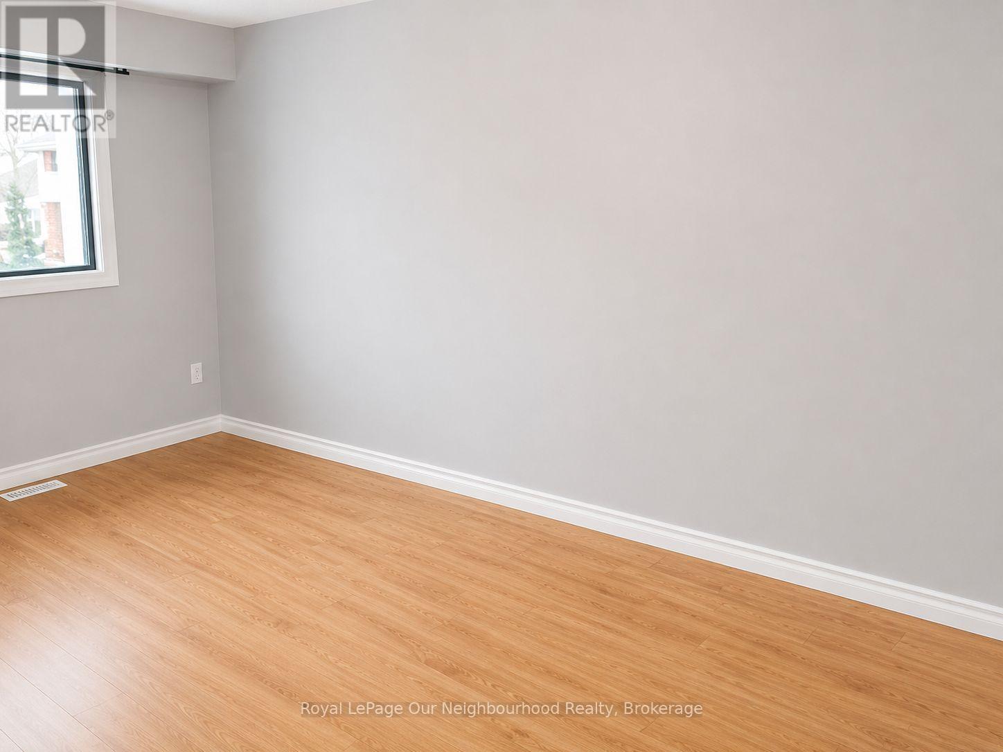 Upper - 396 Fleetwood Drive, Oshawa (Eastdale), Ontario  L1K 1C4 - Photo 8 - E13521766