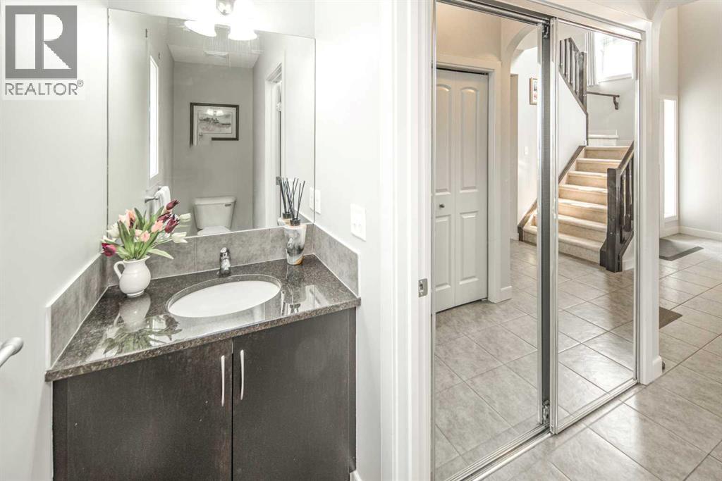 127 Everwoods Park SW, Calgary, Alberta  T2Y 0G3 - Photo 18 - A2325625