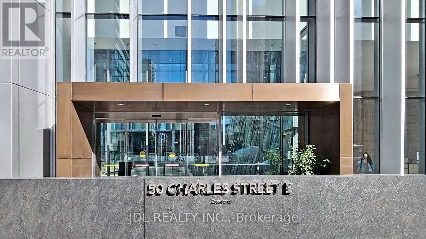 4013 - 50 Charles Street E, Toronto, Ontario  M4Y 0C3 - Photo 2 - C13521776