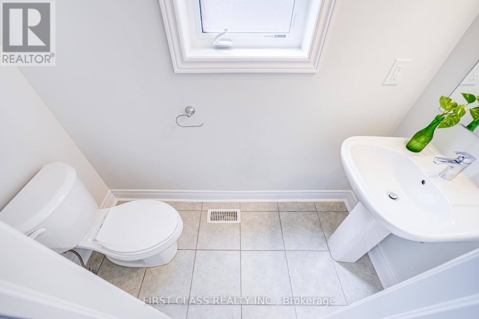 2nd Floor - 8 Nigh Drive, Markham, Ontario  L3S 0G4 - Photo 5 - N13521706