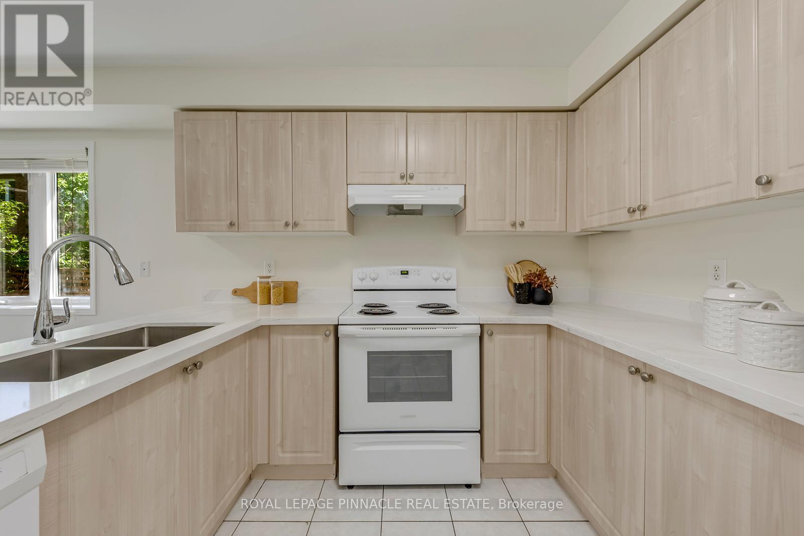 3079 Turbine Crescent, Mississauga, Ontario  L5M 6X1 - Photo 5 - W13521704