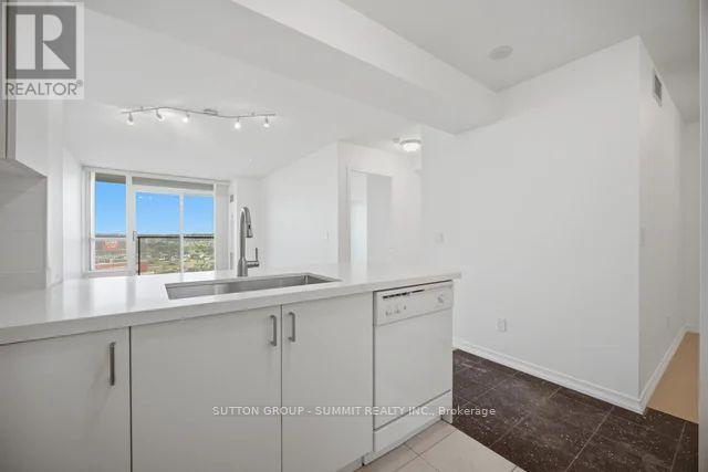 702 - 4889 Kimbermount Avenue, Mississauga, Ontario  L5M 7R9 - Photo 11 - W13521772