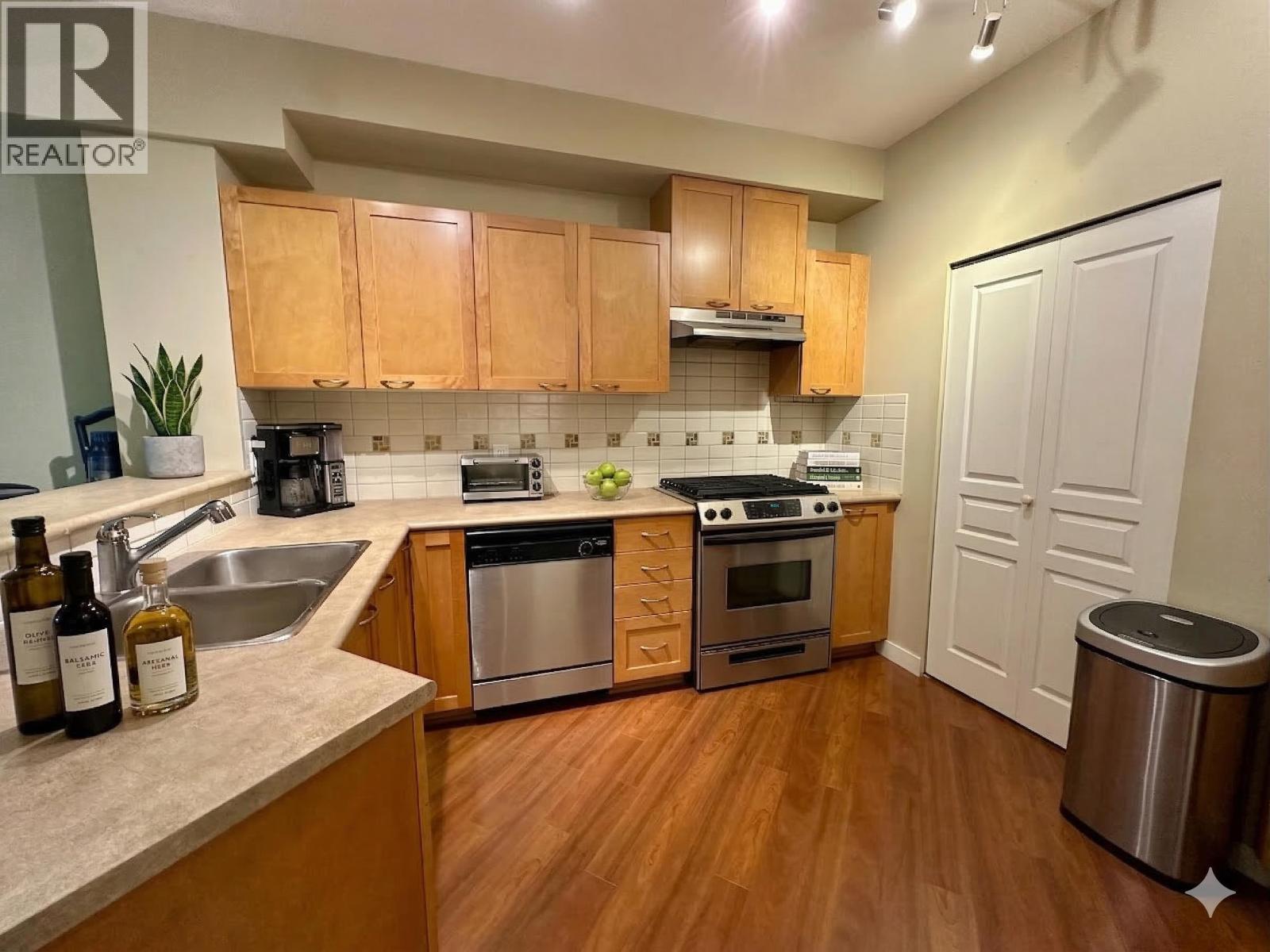 111 2969 WHISPER WAY, coquitlam, British Columbia