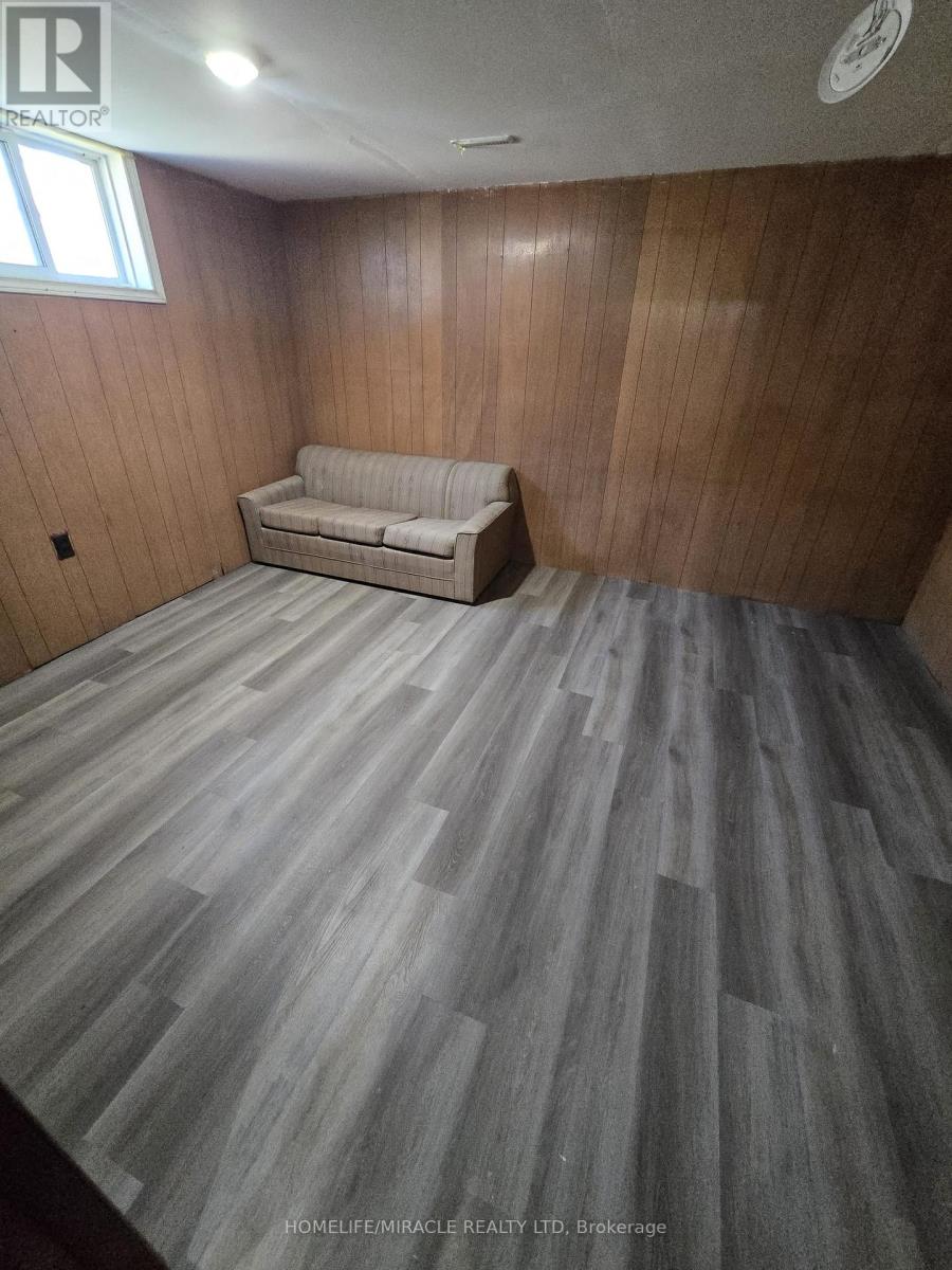 91 Pitt Avenue, Toronto, Ontario M1L 2R5 - Photo 17 - E13232036