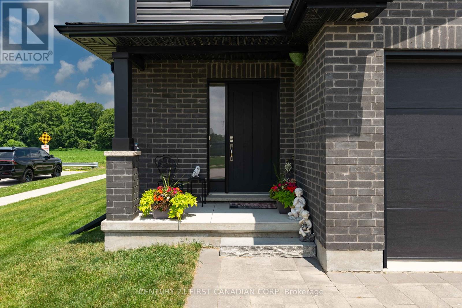 150 Gilmour Drive, Lucan Biddulph, Ontario  N0M 2J0 - Photo 4 - X13521780