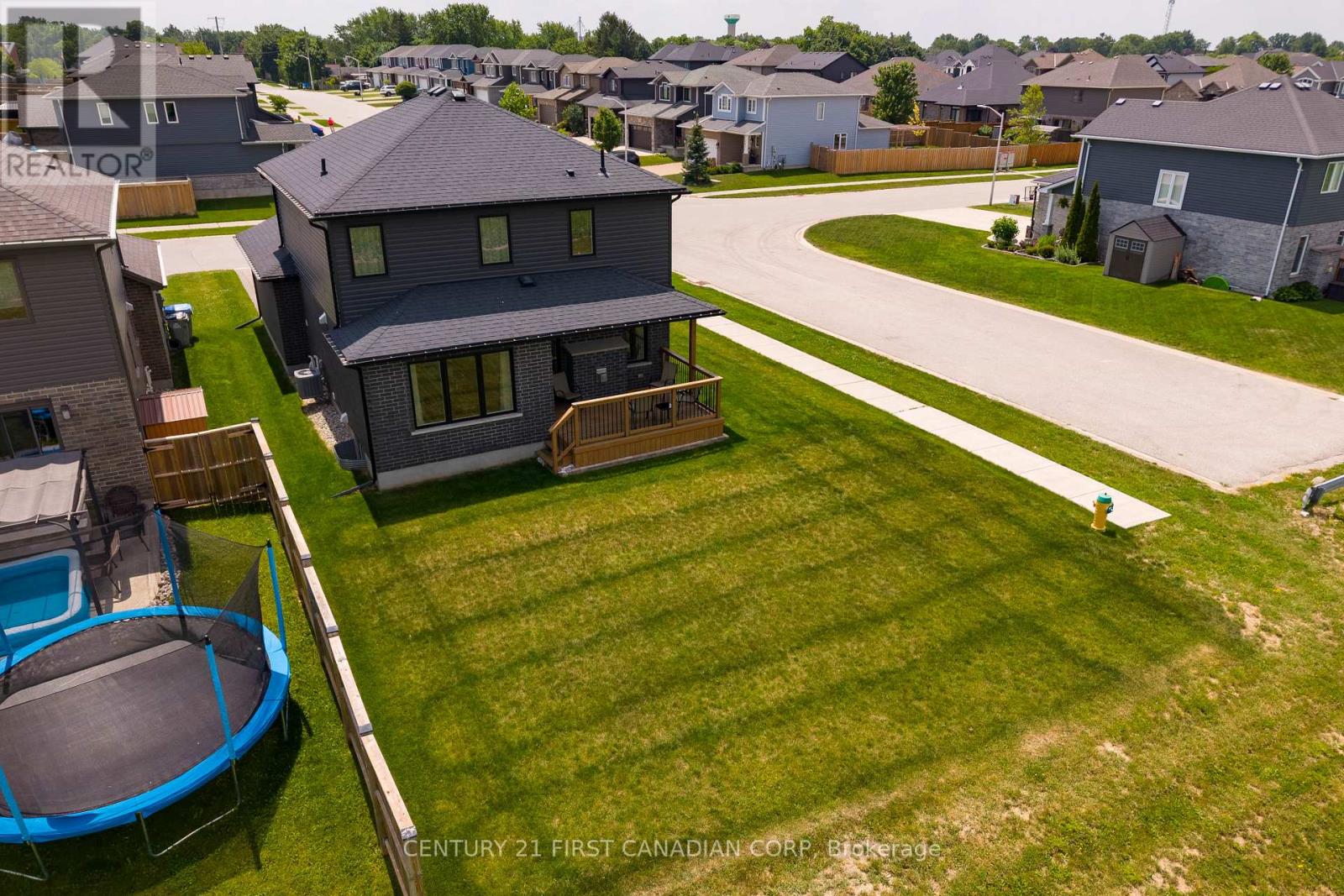 150 Gilmour Drive, Lucan Biddulph, Ontario  N0M 2J0 - Photo 8 - X13521780