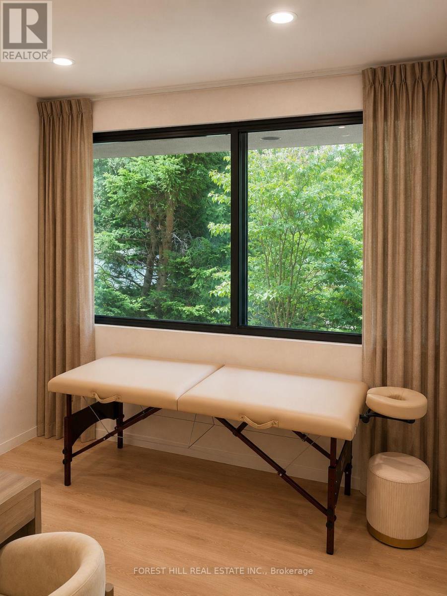 Room 2 - 315 Avenue Road, Toronto (Yonge-St. Clair), Ontario  M4V 2H2 - Photo 2 - C13521814