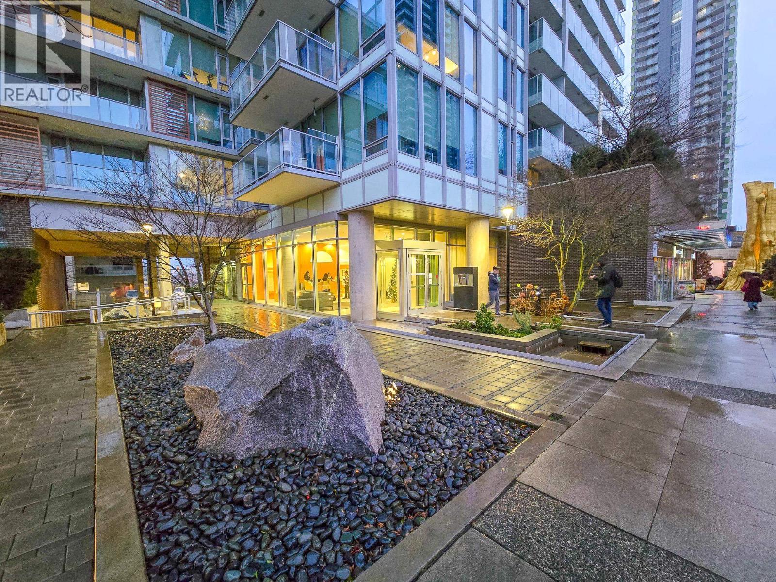 901 8131 Nunavut Lane, Vancouver, British Columbia  V5X 0E2 - Photo 3 - R3142683