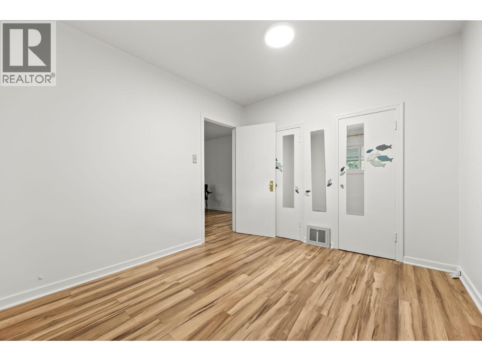 4736 Knight Street, Vancouver, British Columbia  V5N 3N2 - Photo 4 - R3142688