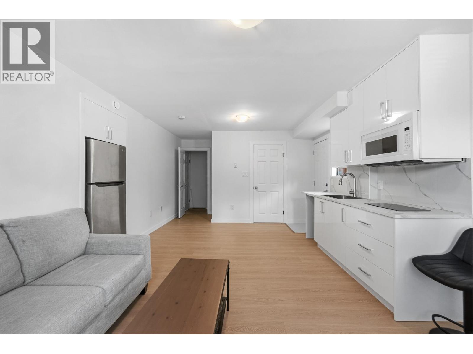 Studio 3xxx St. Andrews Avenue, North Vancouver, British Columbia  V7N 2A3 - Photo 5 - R3142689