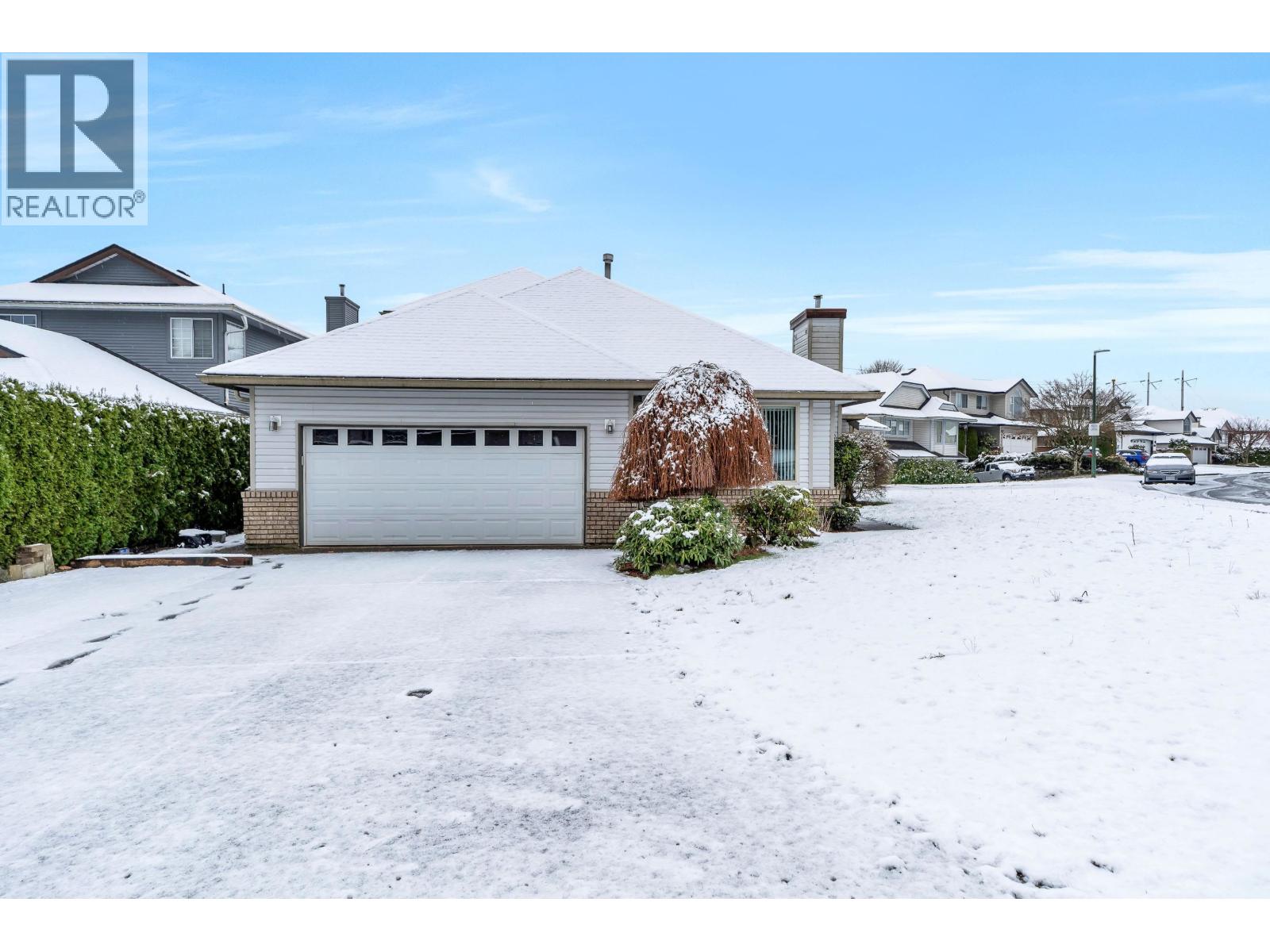 1372 OXFORD STREET, Coquitlam, British Columbia