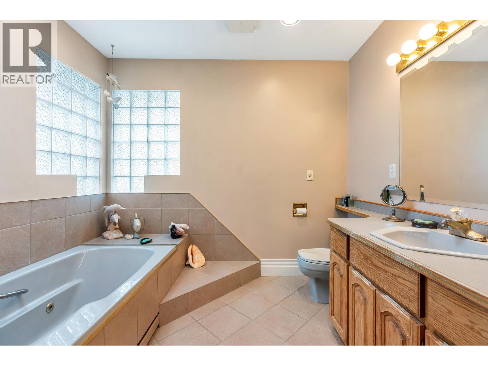 1372 Oxford Street, Coquitlam, British Columbia  V3P 1A2 - Photo 26 - R3142365