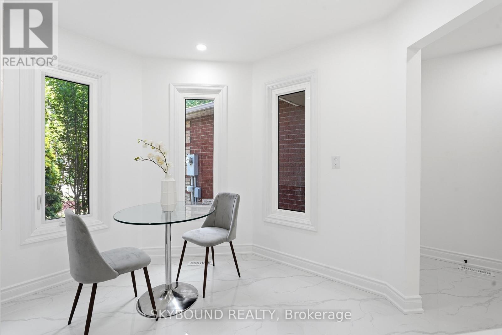 720 Whitfield Terrace, Mississauga, Ontario  L5R 3H8 - Photo 13 - W13521804