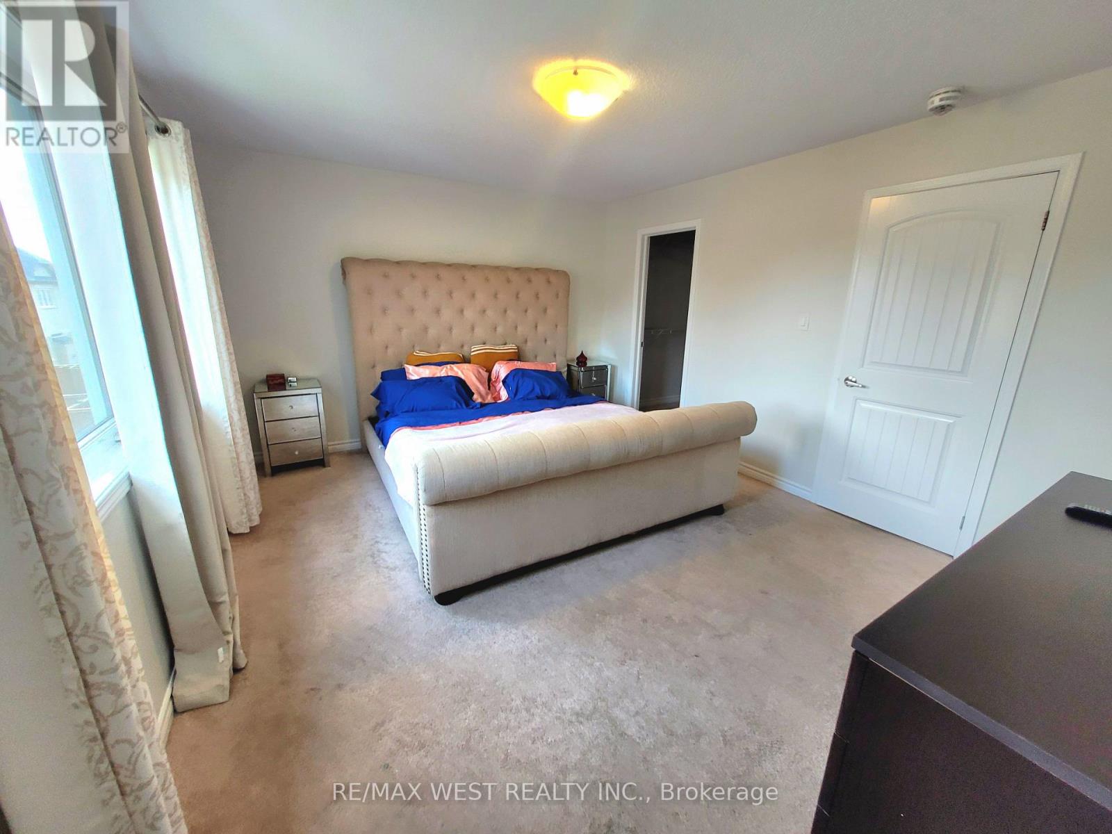 Main And Second Floor - 60 Quillberry Close E, Brampton, Ontario L7S 0A8 - Photo 3 - W13521812