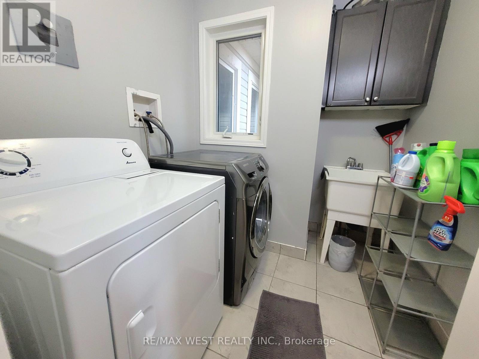 Main And Second Floor - 60 Quillberry Close E, Brampton, Ontario L7S 0A8 - Photo 8 - W13521812