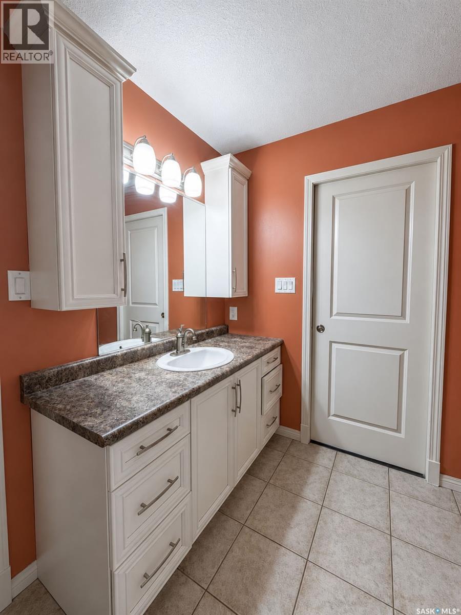 546 11th Street E, Prince Albert, Saskatchewan  S6V 1A9 - Photo 14 - SK041392