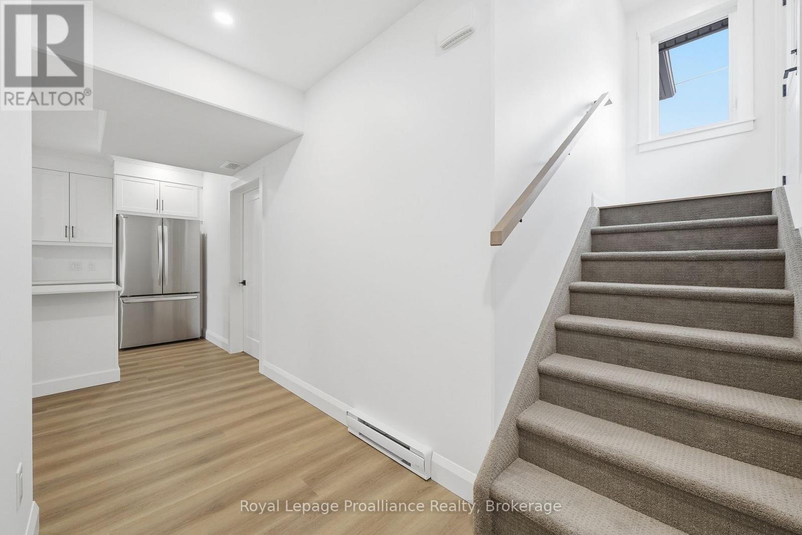 Lower - 90b Lywood Street, Belleville, Ontario  K0K 1K0 - Photo 8 - X13521834