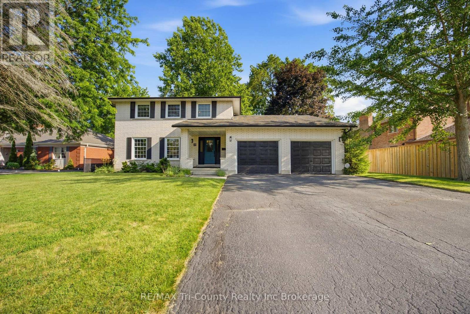 25 Demeyere Avenue, Tillsonburg, Ontario  N4G 4Y2 - Photo 2 - X13521846