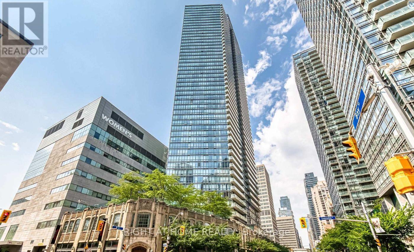 3706 - 832 BAY STREET, Toronto, Ontario