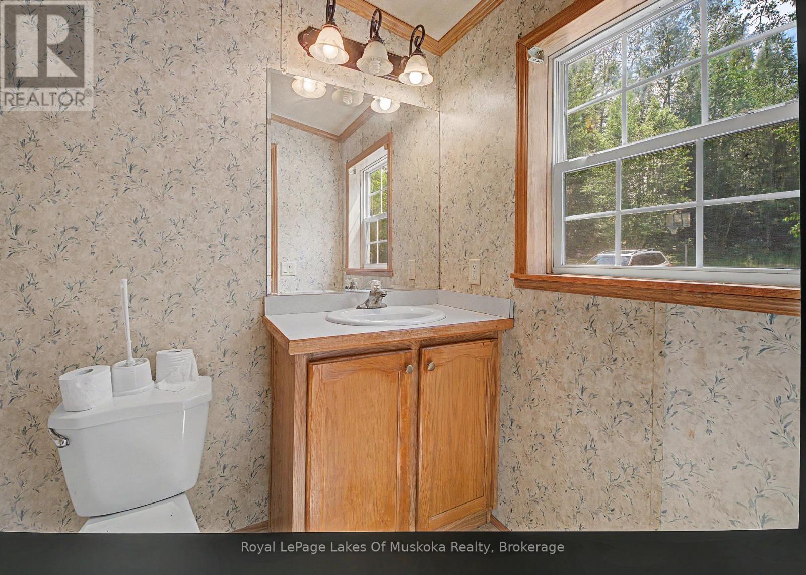 726 592 Highway, Perry, Ontario  P0A 1J0 - Photo 13 - X13521856