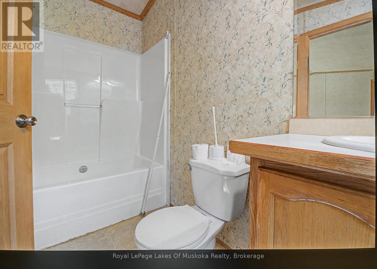 726 592 Highway, Perry, Ontario  P0A 1J0 - Photo 14 - X13521856