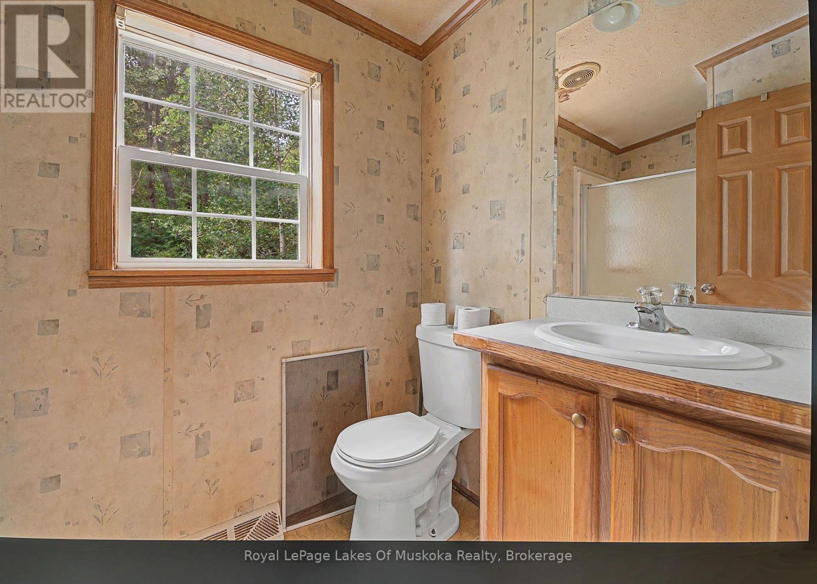 726 592 Highway, Perry, Ontario  P0A 1J0 - Photo 17 - X13521856