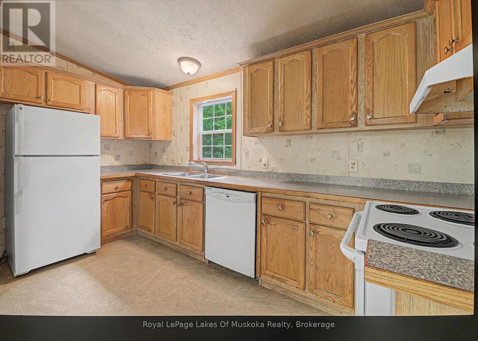 726 592 Highway, Perry, Ontario  P0A 1J0 - Photo 8 - X13521856