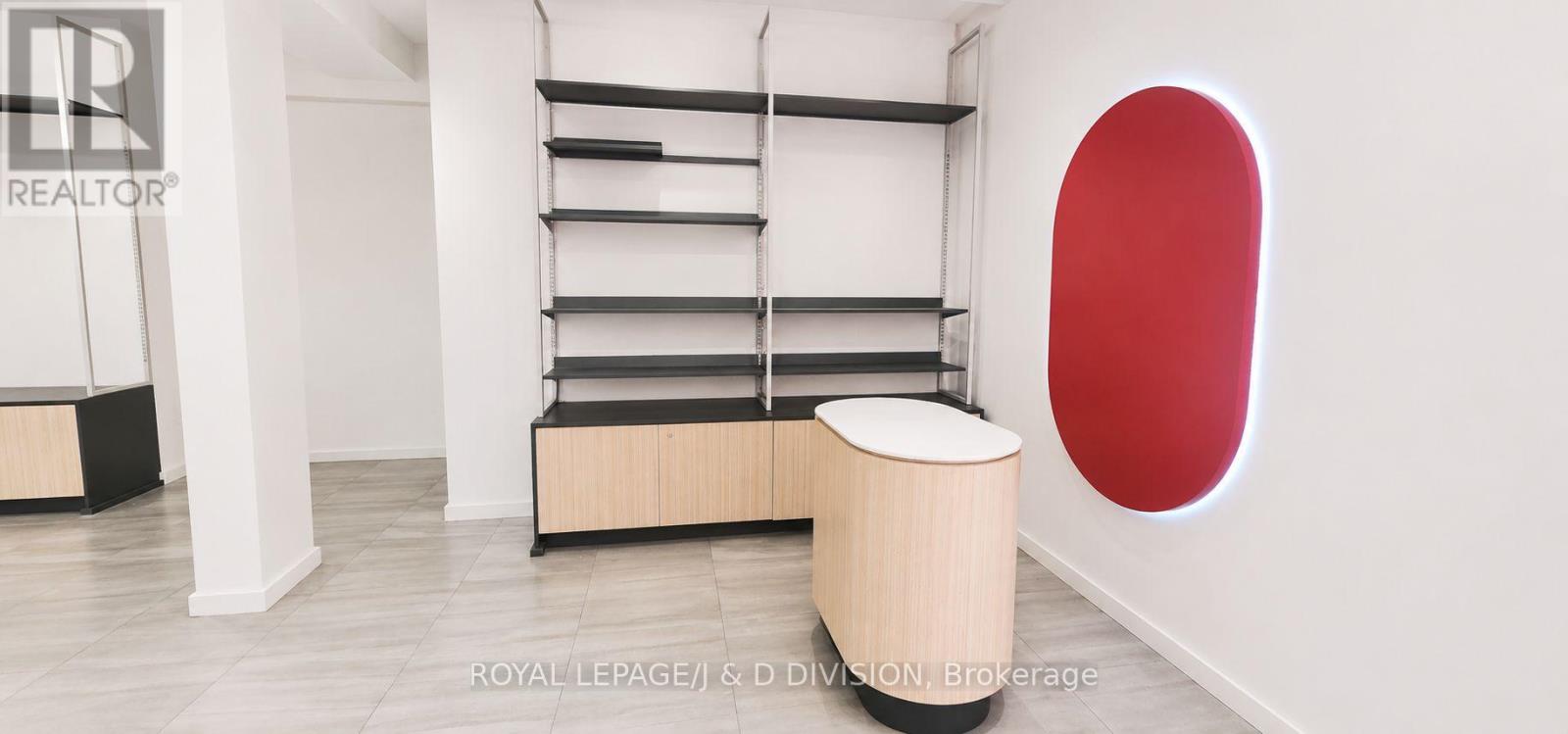 Retail - 2577 Yonge Street, Toronto, Ontario  M4P 2J1 - Photo 6 - C13479730