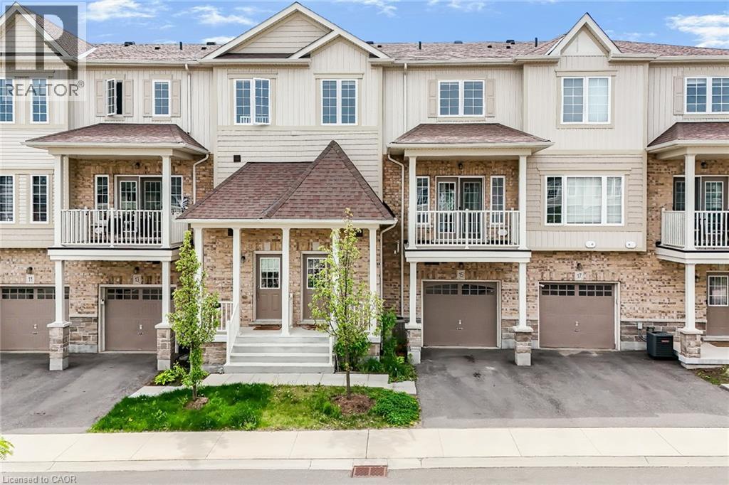 15 DEWBERRY Drive, Kitchener, Ontario