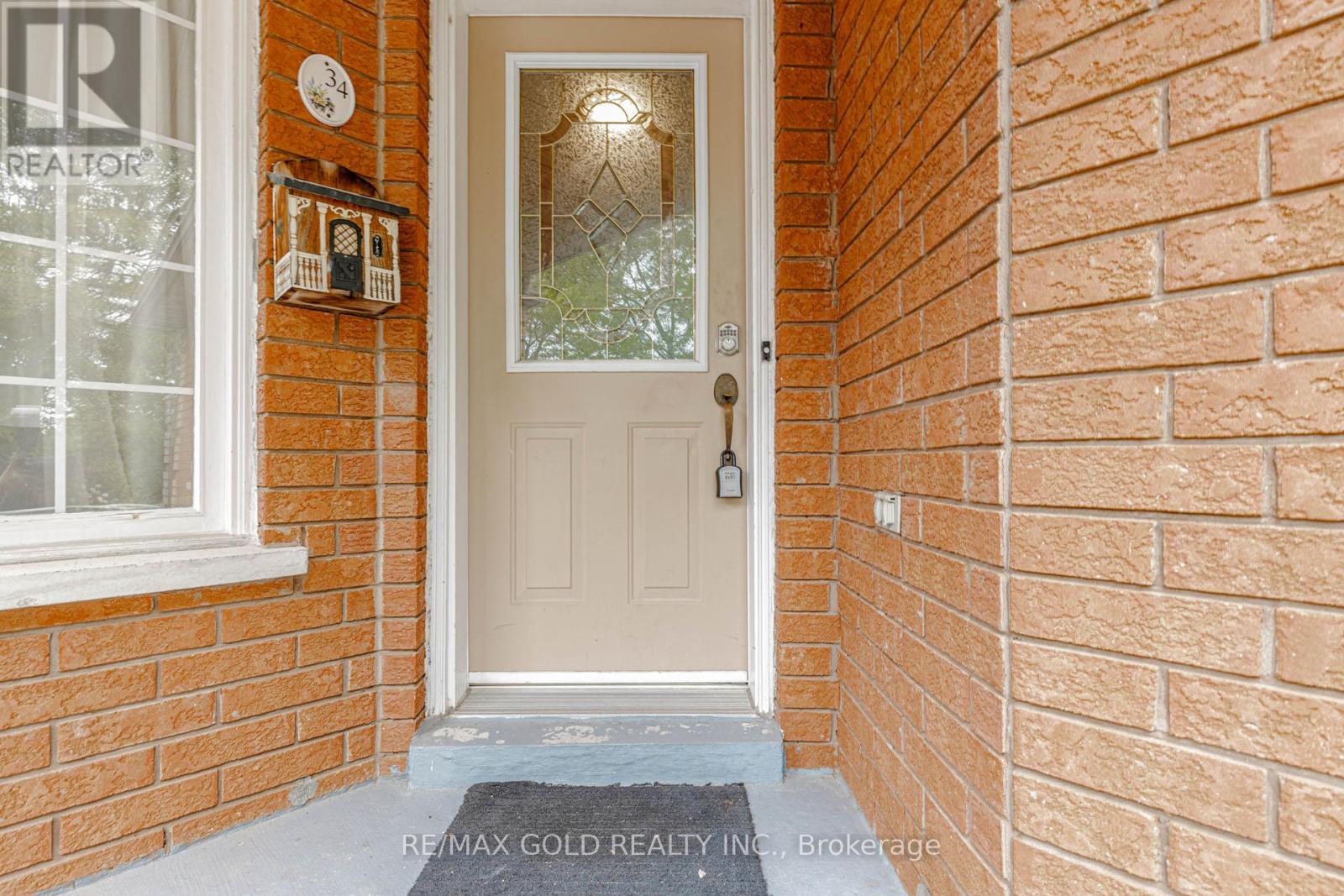 34 White Tail Crescent, Brampton (Fletcher's West), Ontario  L6Y 5C2 - Photo 4 - W13521874
