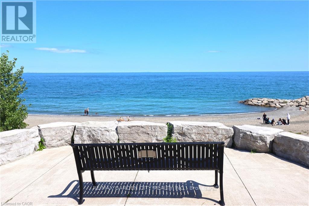 408 - 10 Concord Place, Grimsby (Grimsby Beach), Ontario  L3M 0G6 - Photo 3 - X13521902