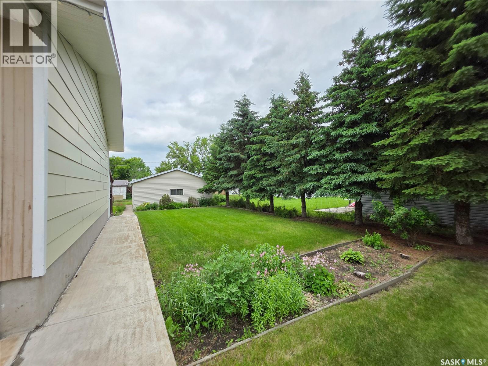 618 4th Avenue W, Melville, Saskatchewan  S0A 2P0 - Photo 6 - SK041412
