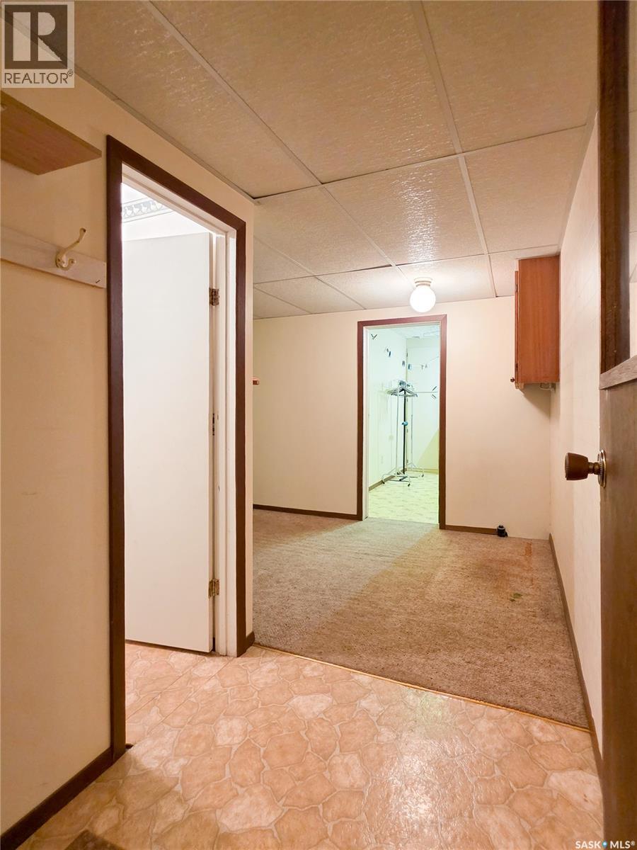 618 4th Avenue W, Melville, Saskatchewan  S0A 2P0 - Photo 46 - SK041412