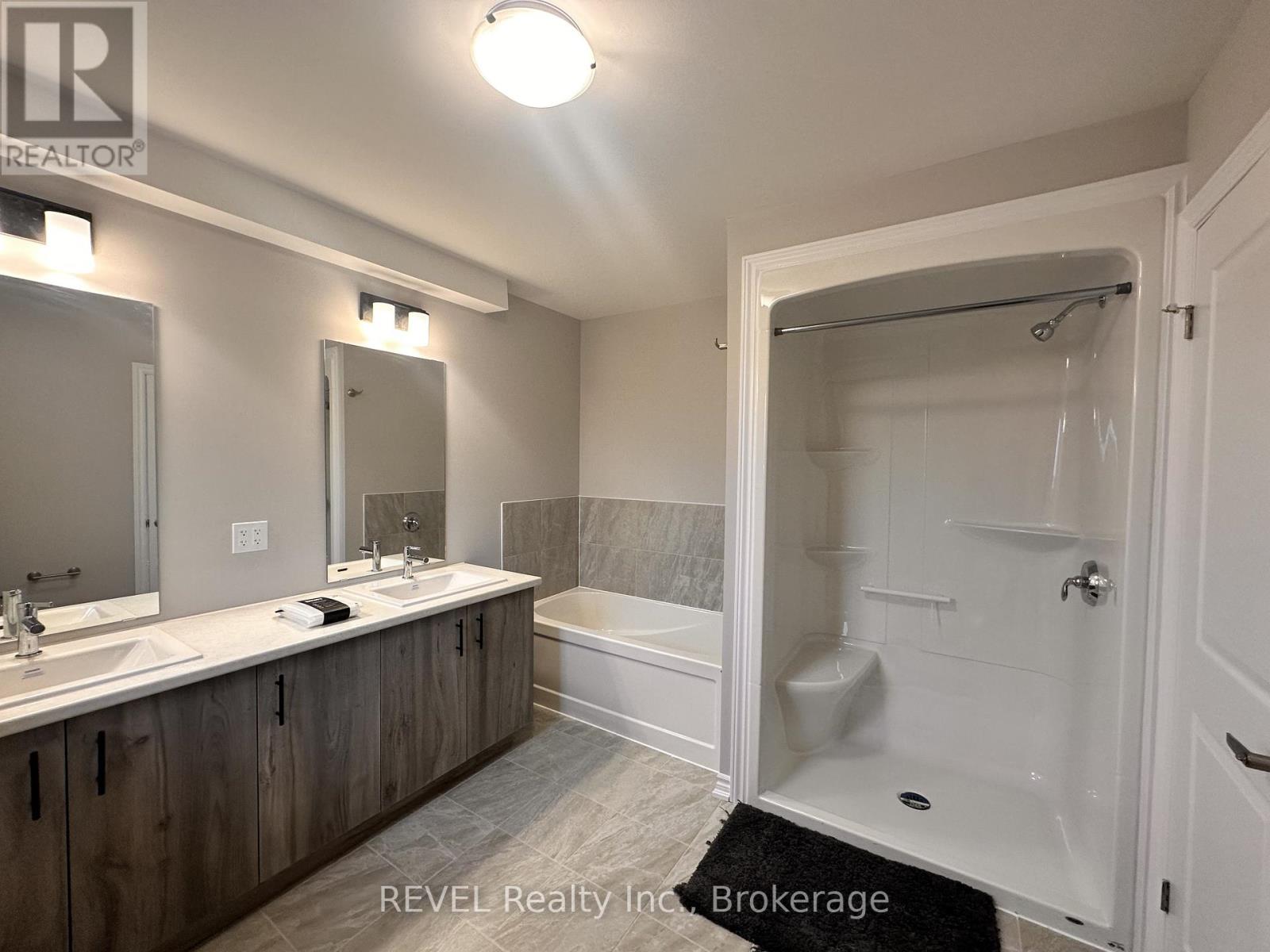 14 Mann Trail, Welland (N. Welland), Ontario  L3C 3G5 - Photo 12 - X13521910