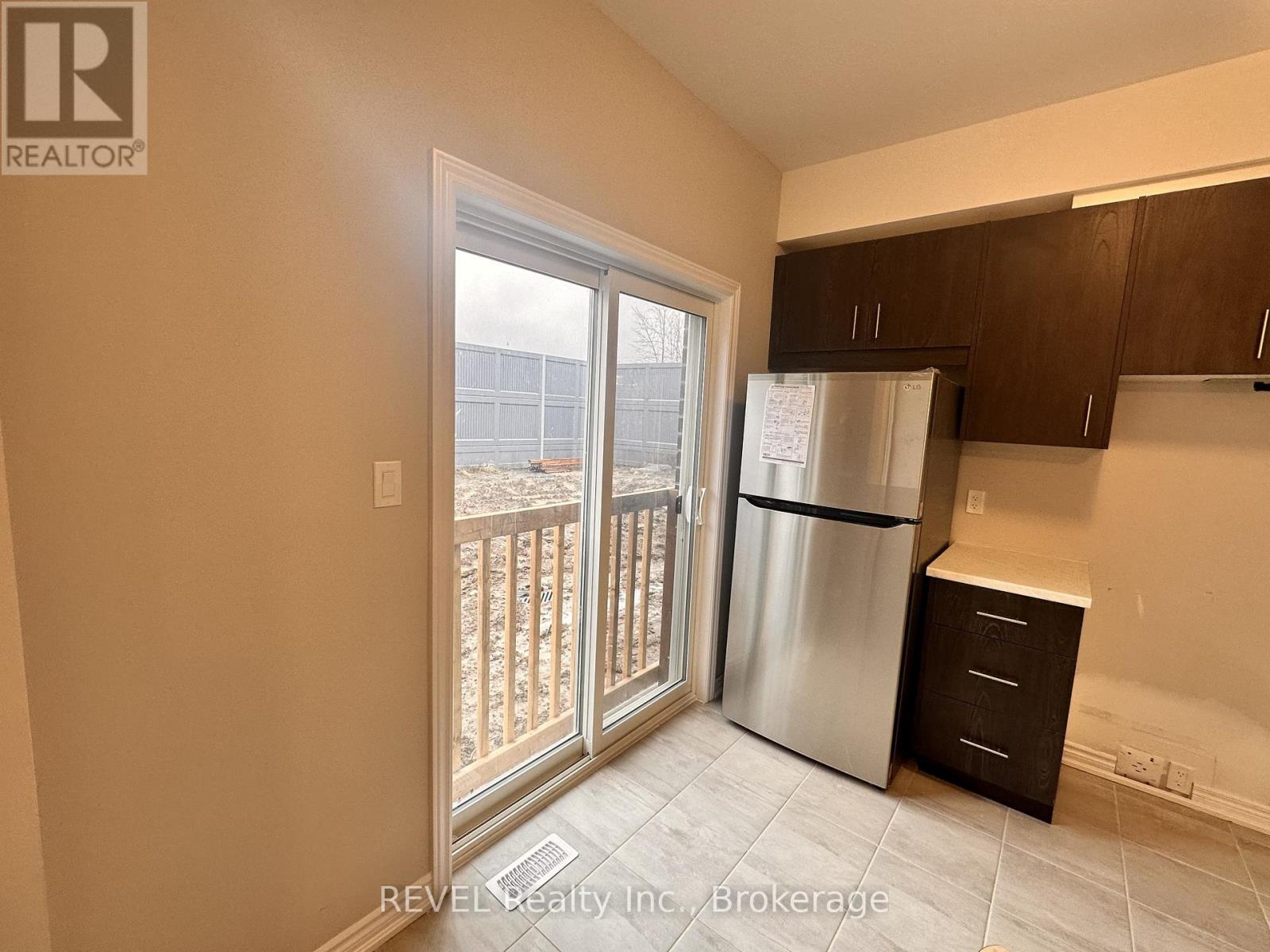 14 Mann Trail, Welland (N. Welland), Ontario  L3C 3G5 - Photo 8 - X13521910