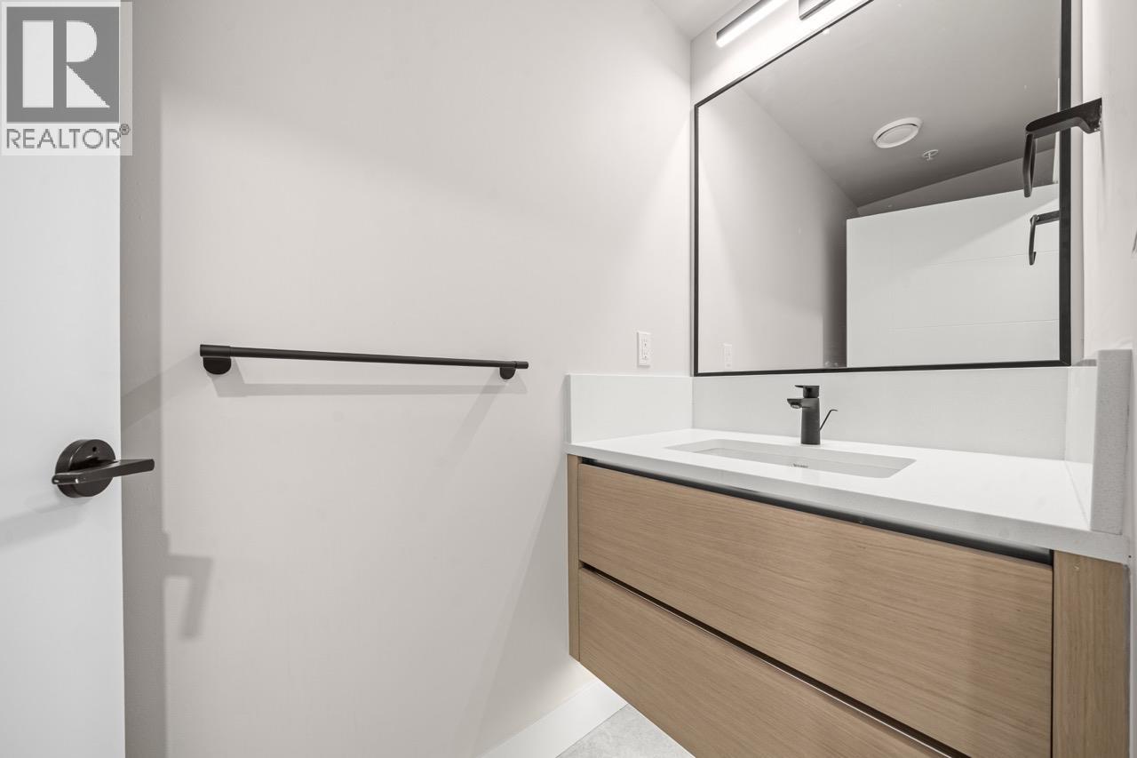 130 W Woodstock Avenue, Vancouver, British Columbia  V5Y 0P4 - Photo 10 - R3142694