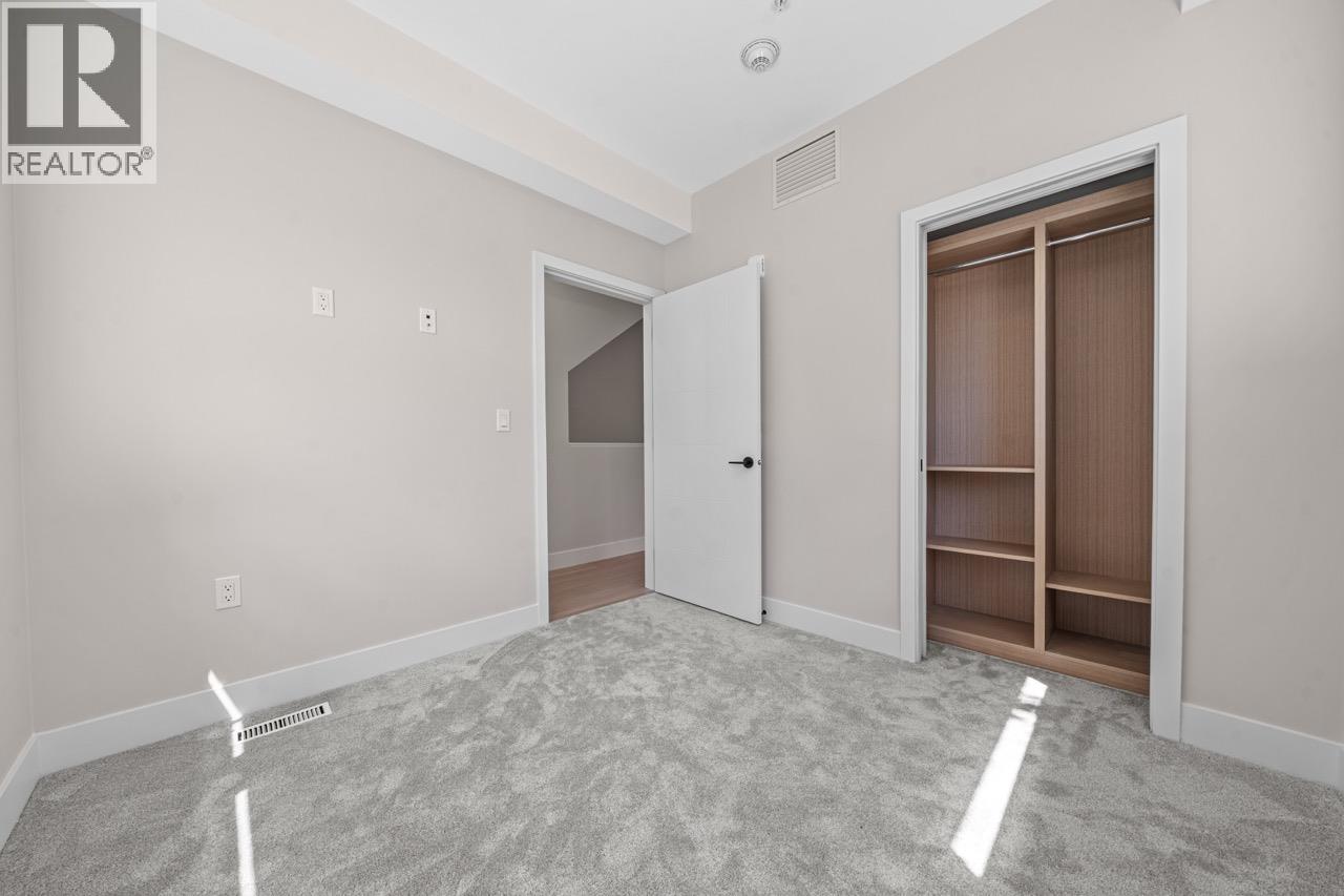 130 W Woodstock Avenue, Vancouver, British Columbia  V5Y 0P4 - Photo 17 - R3142694