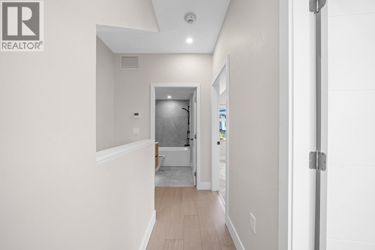 130 W Woodstock Avenue, Vancouver, British Columbia  V5Y 0P4 - Photo 18 - R3142694