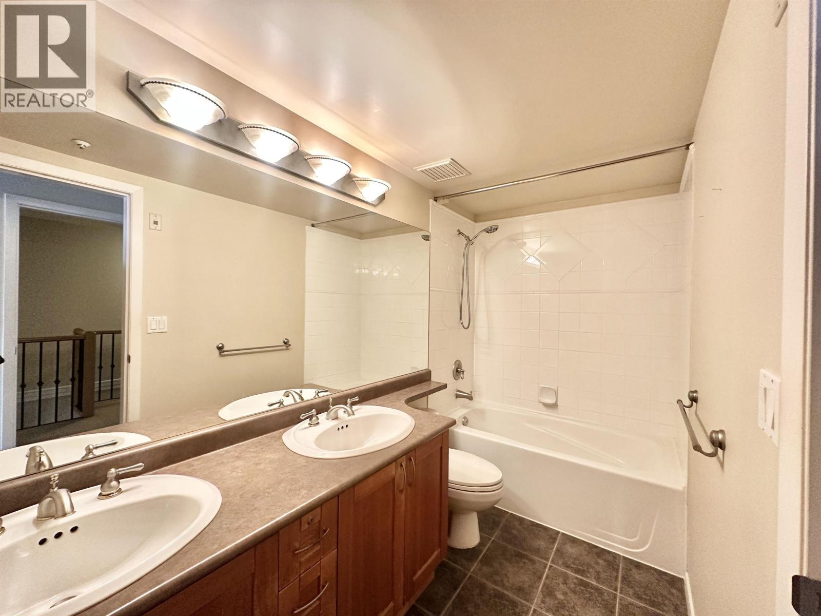 2688 Vine, Vancouver, British Columbia  V6K 4T6 - Photo 18 - R3142696