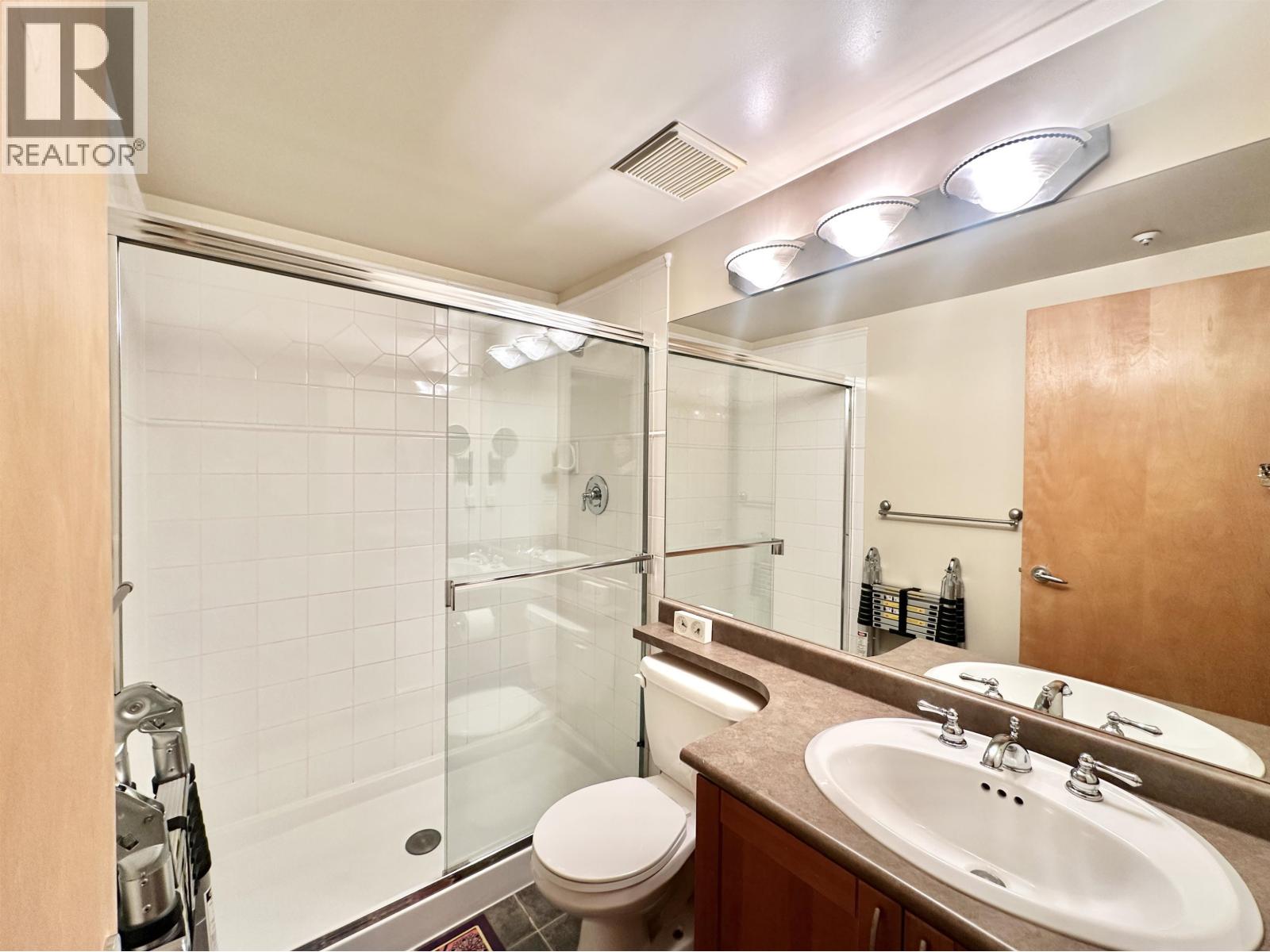 2688 Vine, Vancouver, British Columbia  V6K 4T6 - Photo 22 - R3142696