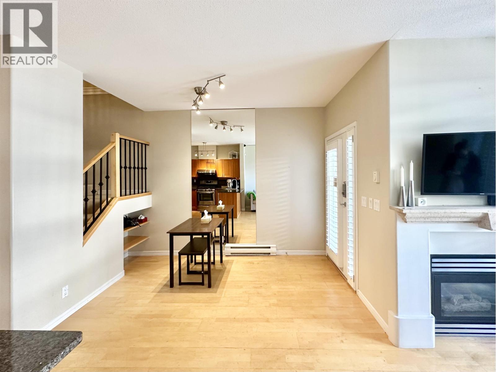 2688 Vine, Vancouver, British Columbia  V6K 4T6 - Photo 9 - R3142696