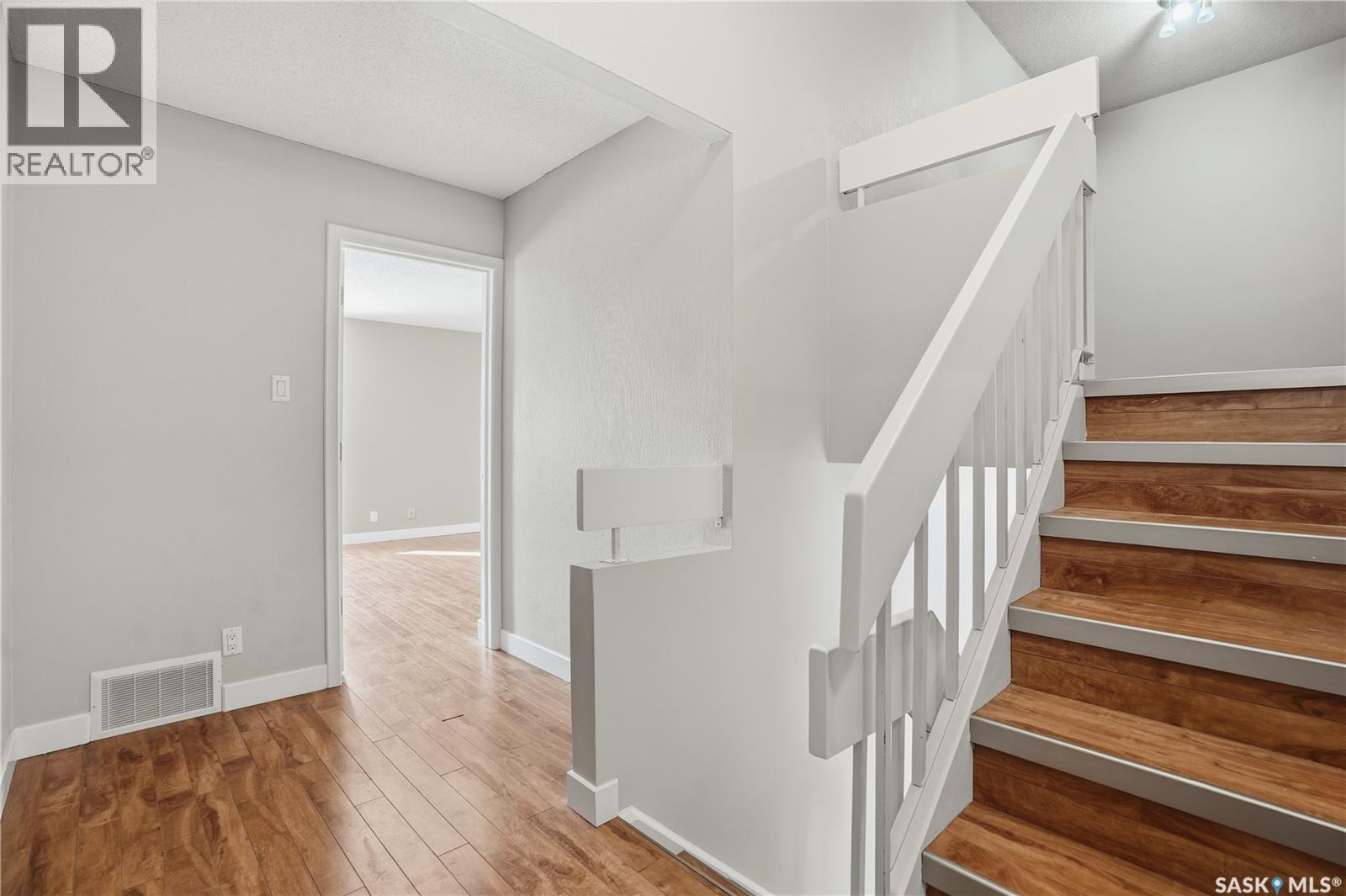 19 Martin Crescent, Regina, Saskatchewan  S4S 6L6 - Photo 24 - SK041471