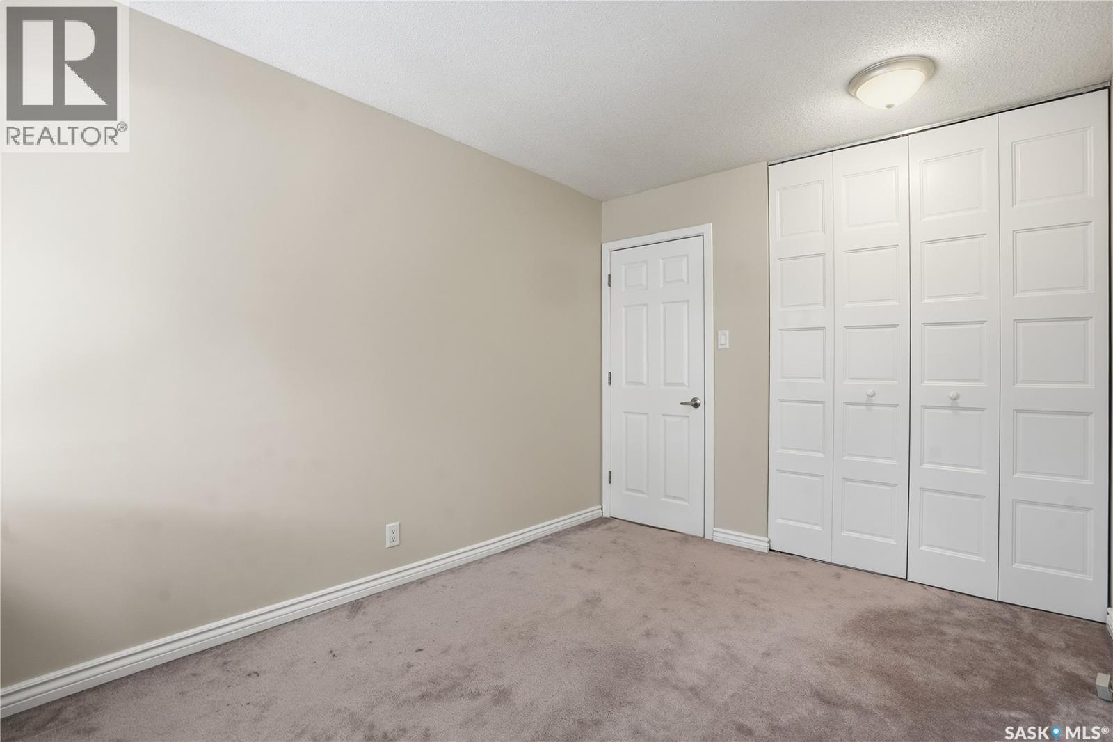 19 Martin Crescent, Regina, Saskatchewan  S4S 6L6 - Photo 36 - SK041471