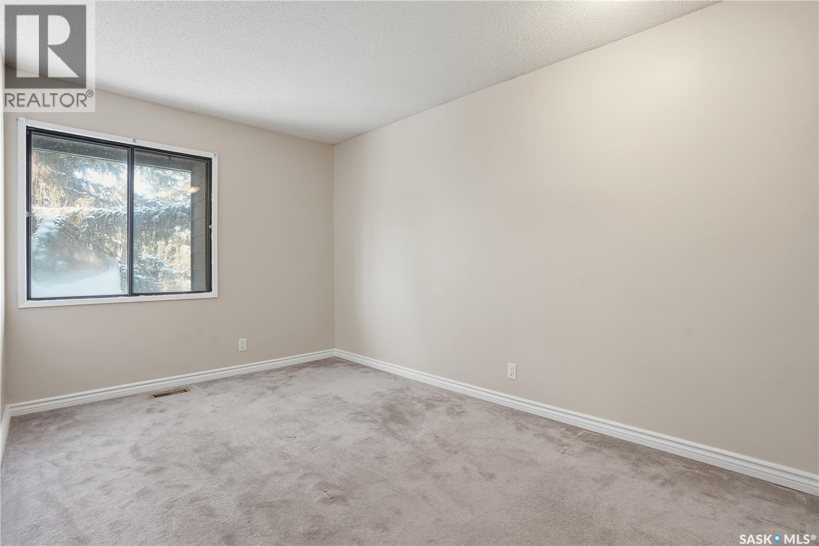19 Martin Crescent, Regina, Saskatchewan  S4S 6L6 - Photo 40 - SK041471