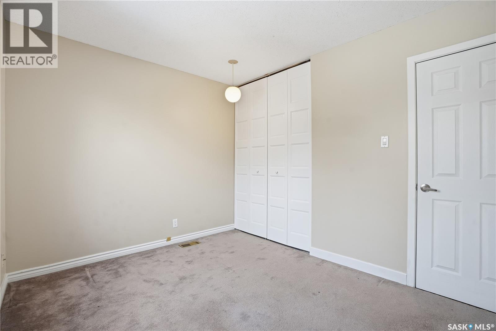 19 Martin Crescent, Regina, Saskatchewan  S4S 6L6 - Photo 44 - SK041471