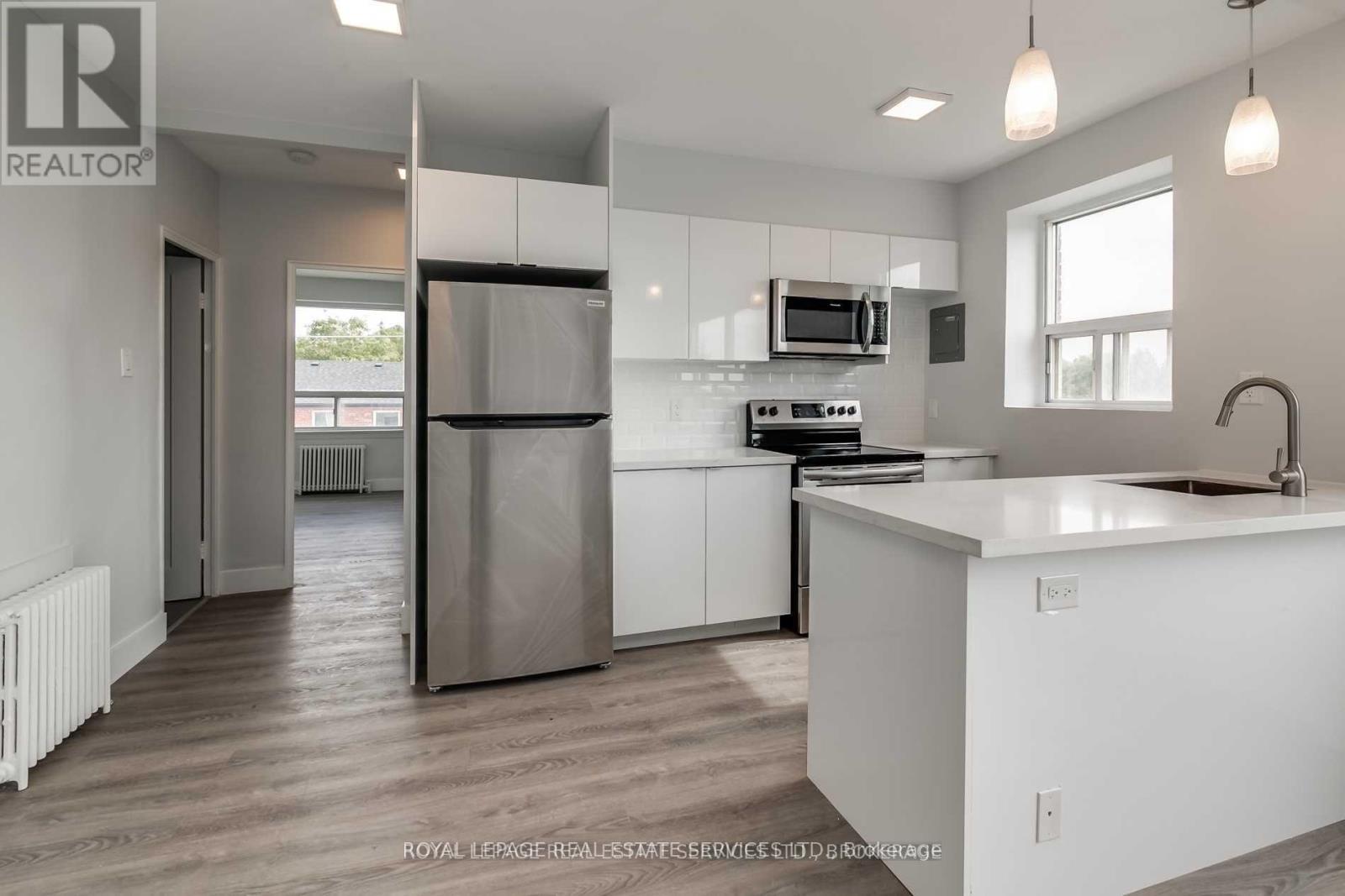 308 - 2908 St Clair Avenue E, Toronto (O'connor-Parkview), Ontario  M4B 1N7 - Photo 12 - E13521958