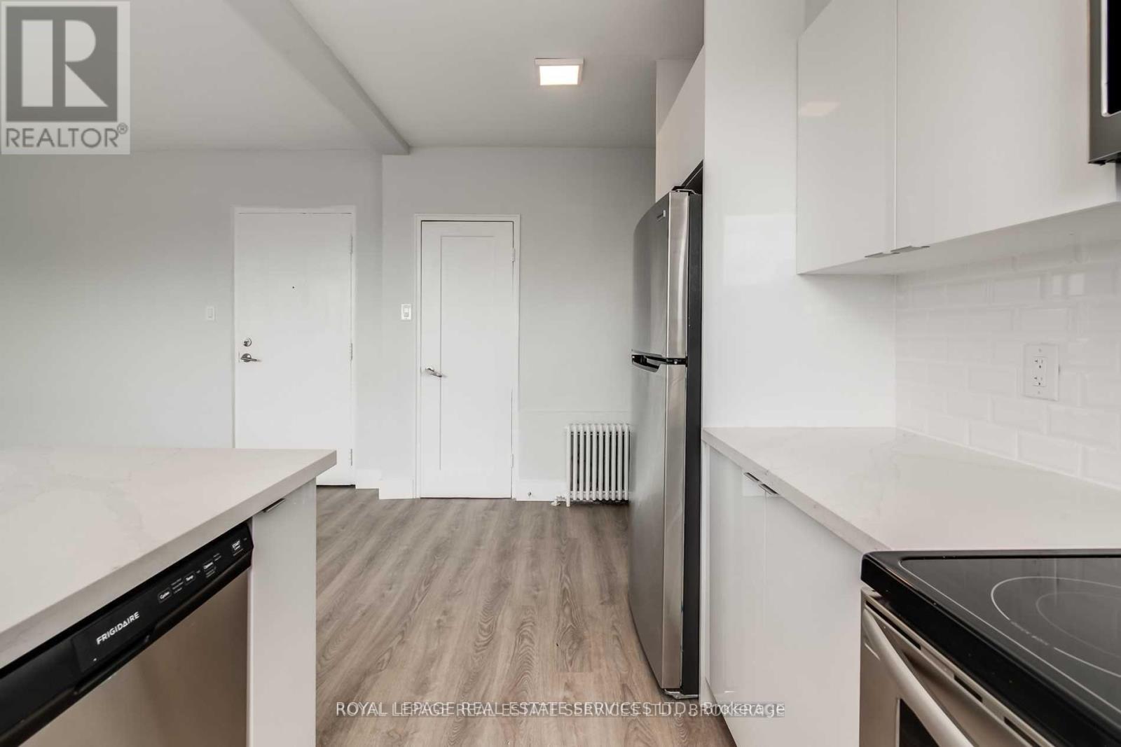 308 - 2908 St Clair Avenue E, Toronto (O'connor-Parkview), Ontario  M4B 1N7 - Photo 15 - E13521958