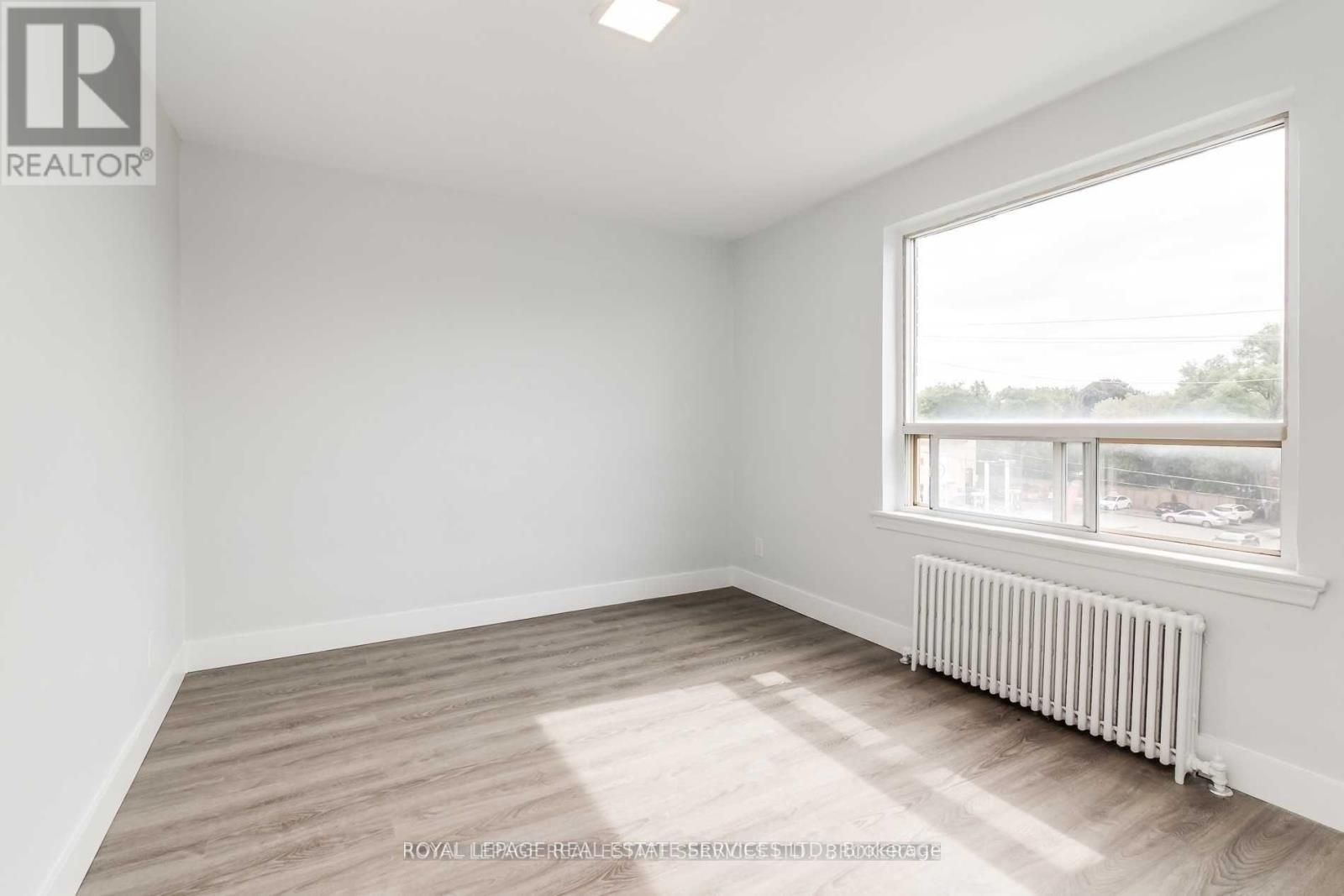 308 - 2908 St Clair Avenue E, Toronto (O'connor-Parkview), Ontario  M4B 1N7 - Photo 18 - E13521958